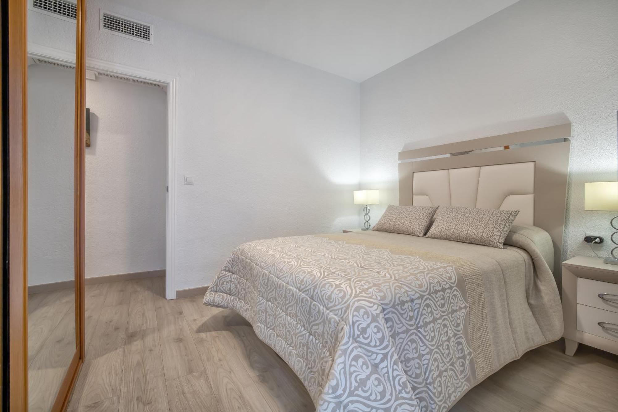 קורדובה Apto Vallellano Junto Al Casco Historico & Parking Incluido מראה חיצוני תמונה